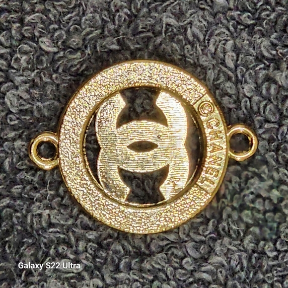 Luxury CC Pendant Gold Tone and Crystal's 28mm - Picture 2 of 5